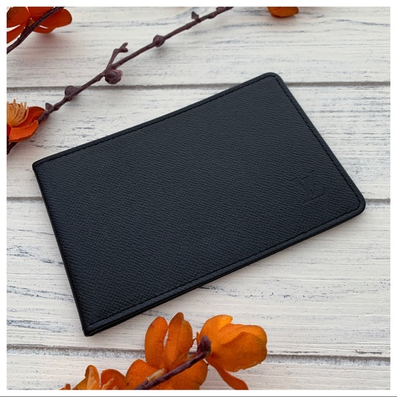 Louis Vuitton Bi-Fold ID/Photo Holder - Picture 2 of 8